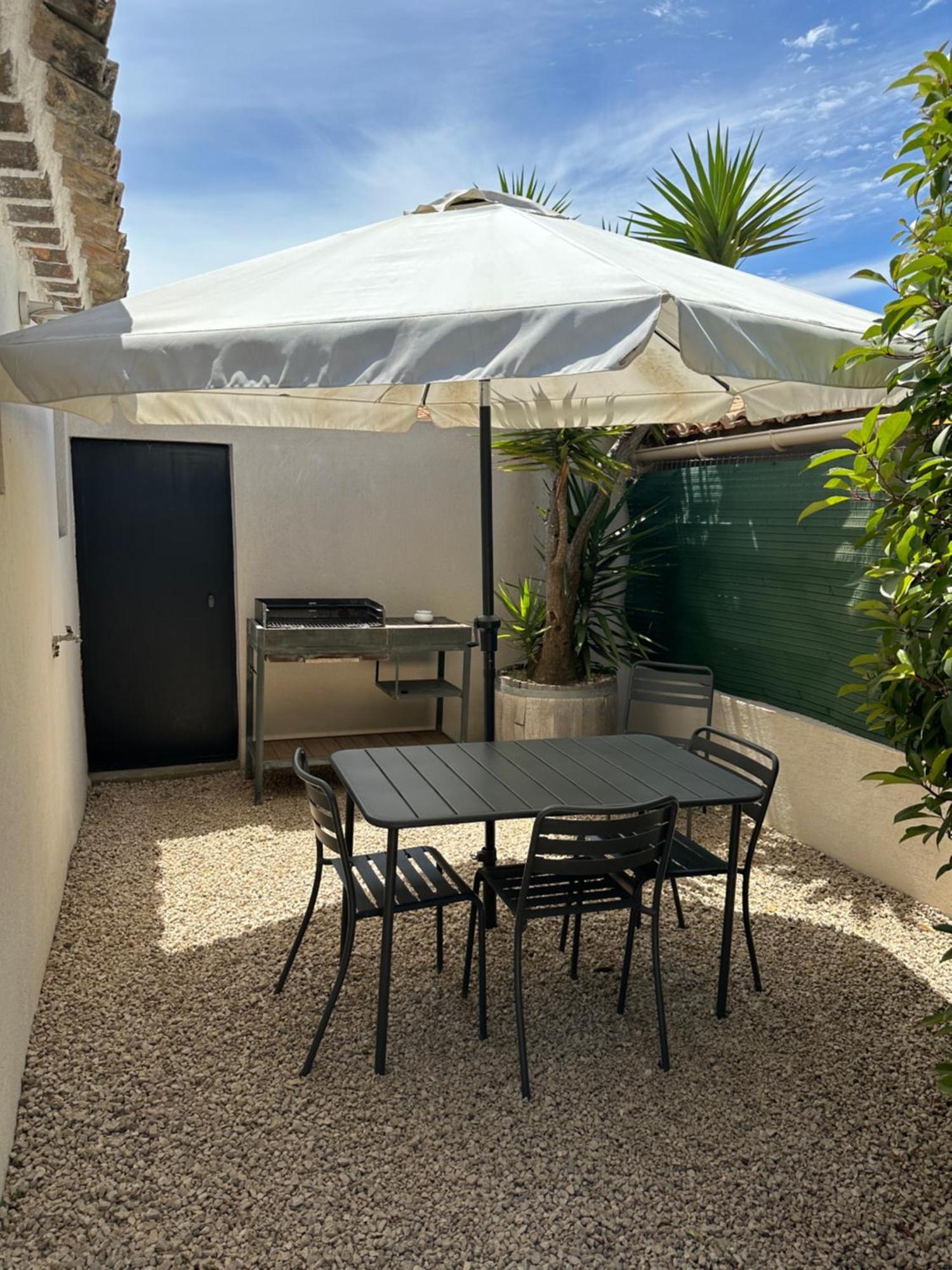 Maison Contemporaine Avec Piscine Privee Chauffee, Entre Plages Et Provence, Borne 11 Kw Istres Εξωτερικό φωτογραφία